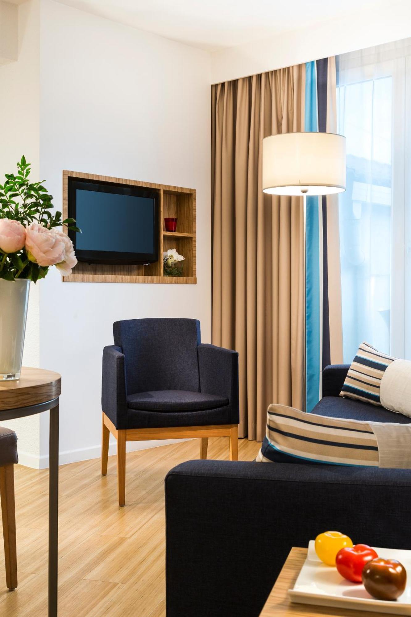 Citadines Croisette Кан Стая снимка